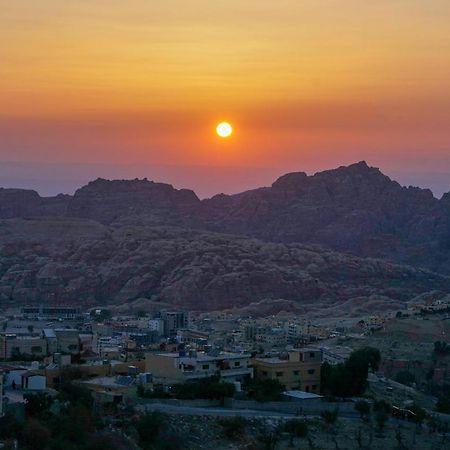 Abraham Hostel Wadi Musa Zewnętrze zdjęcie